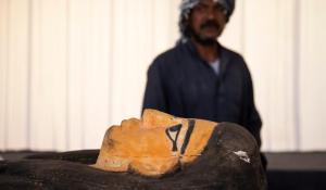 Στο φως 100 άθικτες σαρκοφάγοι στη Νεκρόπολη της Σακάρα Στο φως 100 άθικτες σαρκοφάγοι στη Νεκρόπολη της Σακάρα