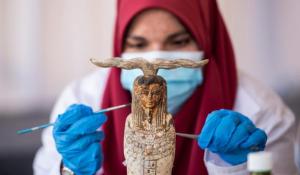 Στο φως 100 άθικτες σαρκοφάγοι στη Νεκρόπολη της Σακάρα Στο φως 100 άθικτες σαρκοφάγοι στη Νεκρόπολη της Σακάρα